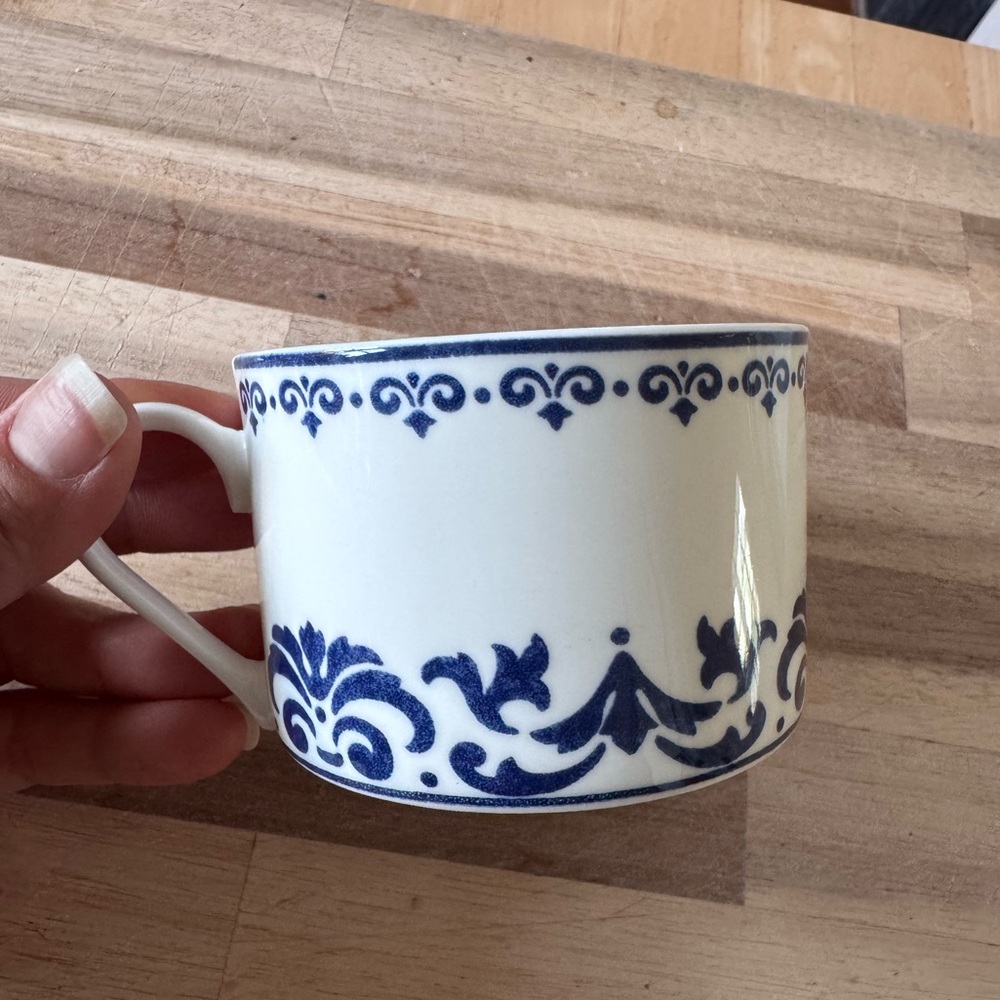 Victoria & Beale CLAIRE 7011 by Sango Fine
Porcelain Tea/coffee Cup